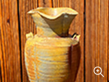 焼締木瓜花入　利茶土ミルグリム 作 Lobed Wood-fired Vase