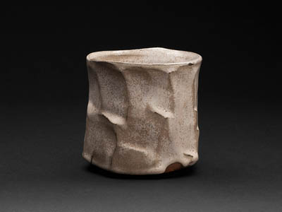 白変釉面取筒茶碗 利茶土ミルグリム 作