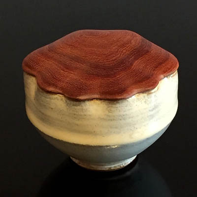 今古釉貝形茶器　利茶土ミルグリム 作 Konko-Yuu Kai-gata Chakai  Concord Glaze Shell-shaped Tea Container